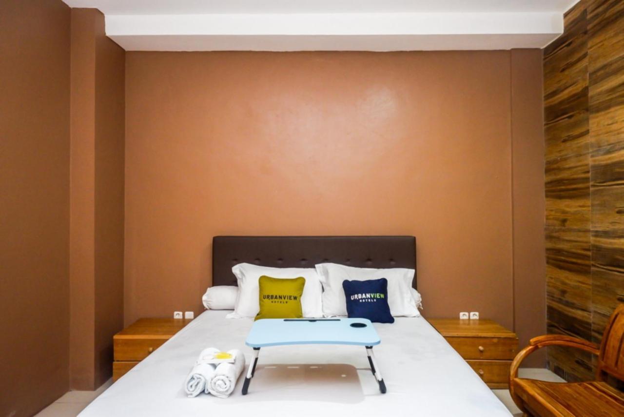Urbanview Hotel Blok O International By Reddoorz Baturetno Ngoại thất bức ảnh